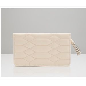 WOLF Caroline Jewelry Portfolio